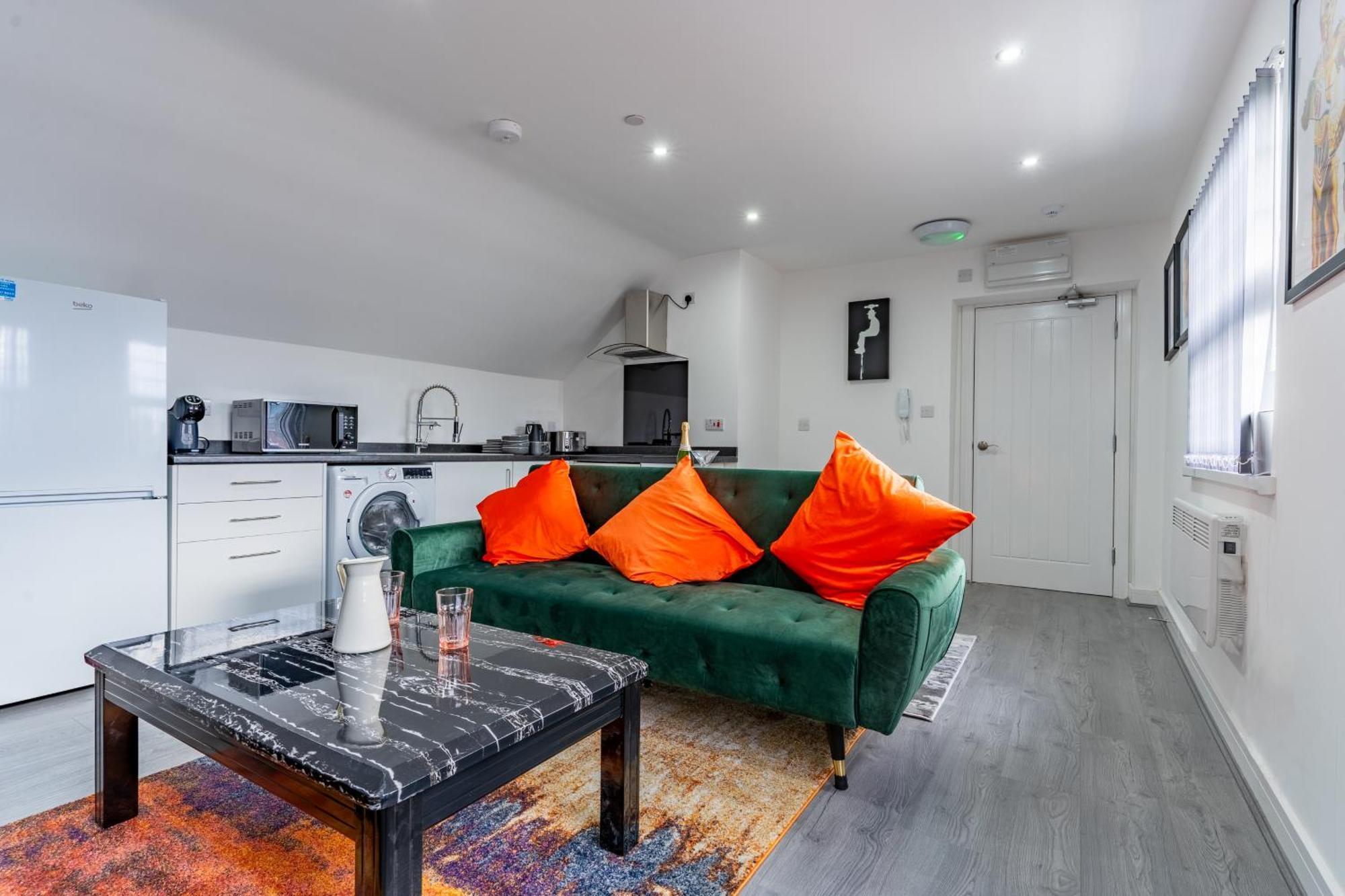 Birmingham Apt-Sleeps 4-Walk To City Centre-Pets Бирмингем Экстерьер фото