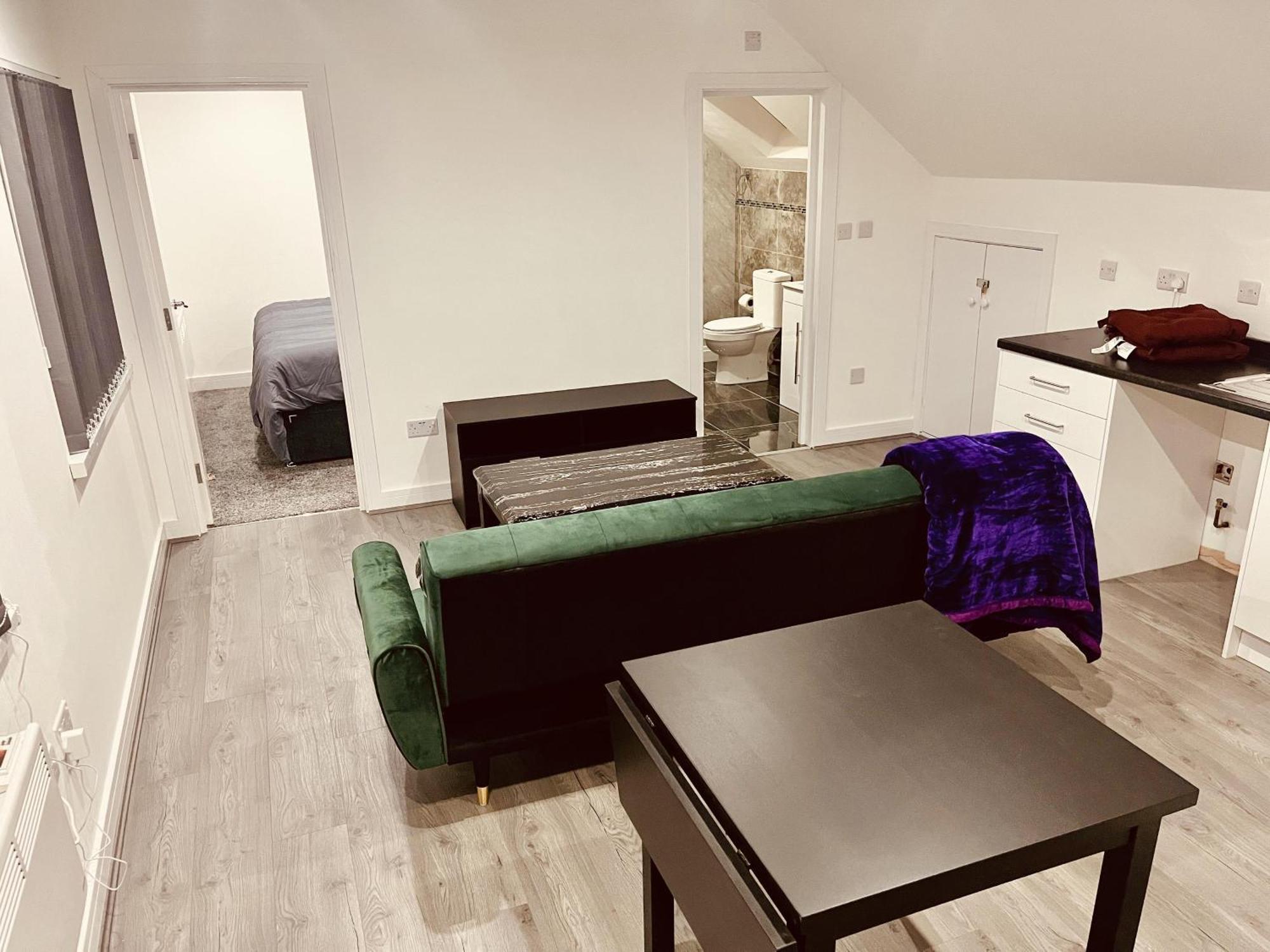 Birmingham Apt-Sleeps 4-Walk To City Centre-Pets Бирмингем Экстерьер фото